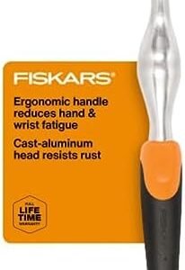 Fiskars Ergo Weeder - Heavy Duty Gardening Hand Tool with Hang Hole - Lawn and Yard Tools - Black/Orange
